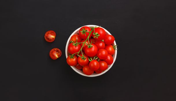 Can Huskies Eat Tomatoes? Risks, Benefits & Safe Serving Tips